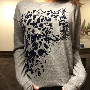 A cute grey sweatshirt in excellent condition